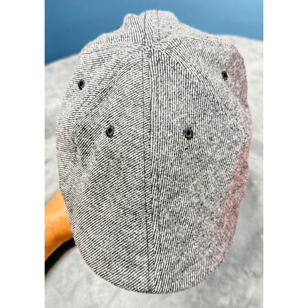 The Brazen Head Dublin 1198 Newsboy Cap Mens XL Gray Herringbone Ireland